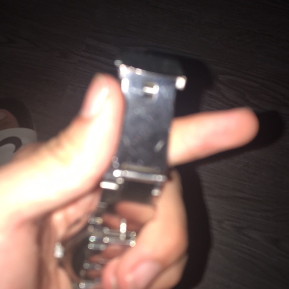 guess watch - Picture 3 of 6